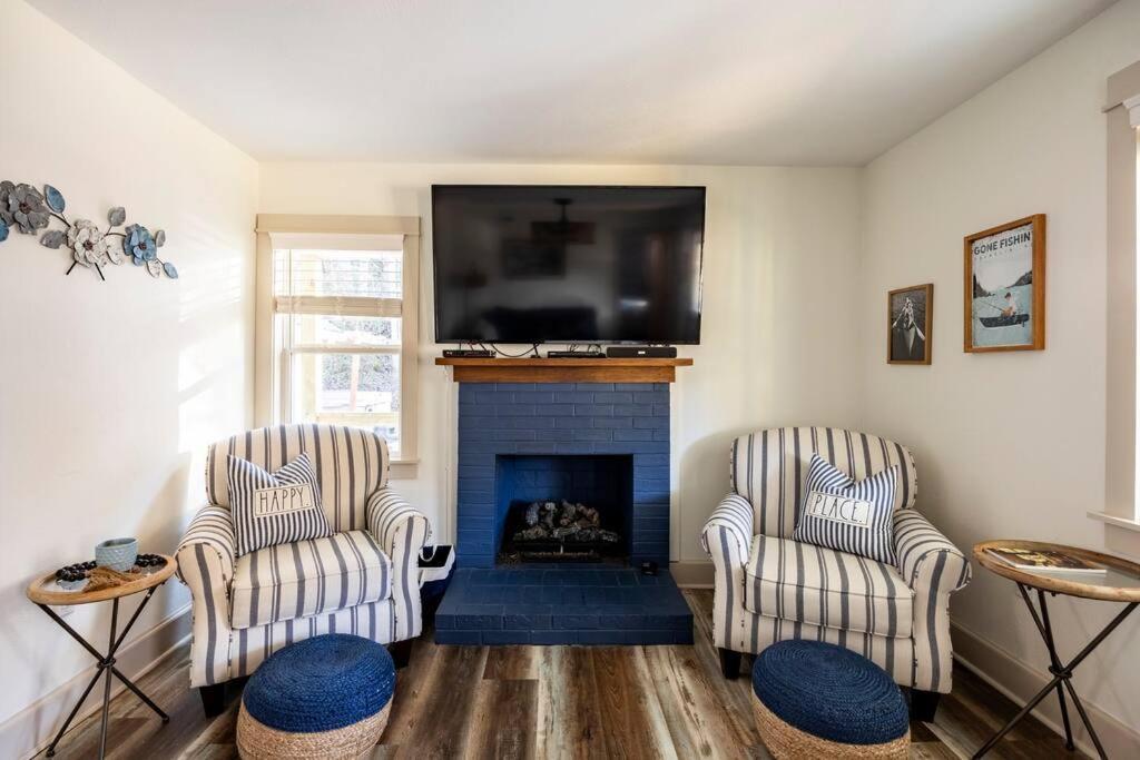 Riverside Relaxer W/Hot Tub+Fire Pit +Wifi & View Franklin Eksteriør bilde